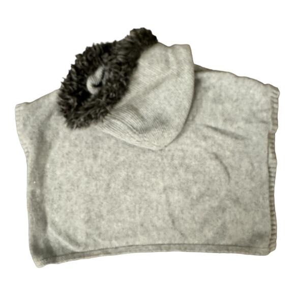 GAP Gray Sweater Shawl Pullover with Faux Fur Hood Girls 3T - Picture 2 of 4